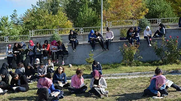 Suşehri'nde okuma etkinliği yapıldı