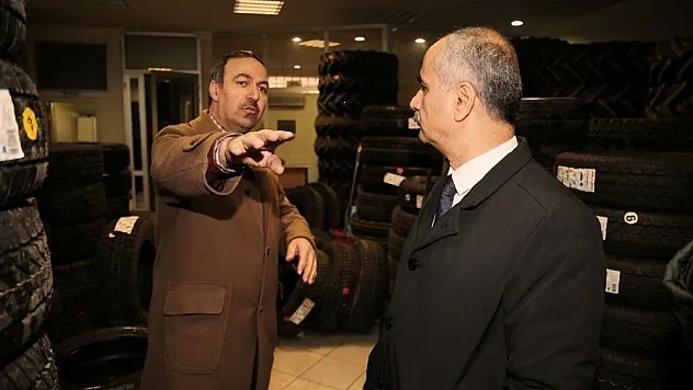 Dükkanlarını su basan esnafların zararı karşılanacak