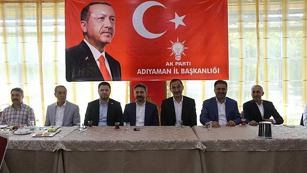 AK Parti milletvekilleri basın ile bir araya geldi