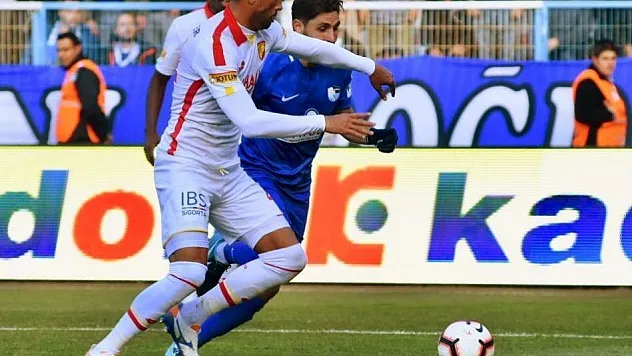 Spor Toto Süper Lig: BB Erzurumspor: 1 - Göztepe: 0 (İlk yarı)