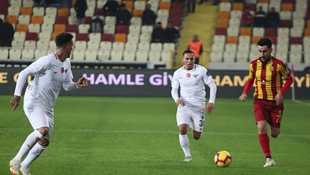Spor Toto Süper Lig: Evkur Yeni Malatyaspor: 1 - Akhisarspor: 0 (İlk yarı)