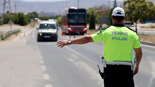 Bayram tatili dönüşünde trafik denetimleri arttı