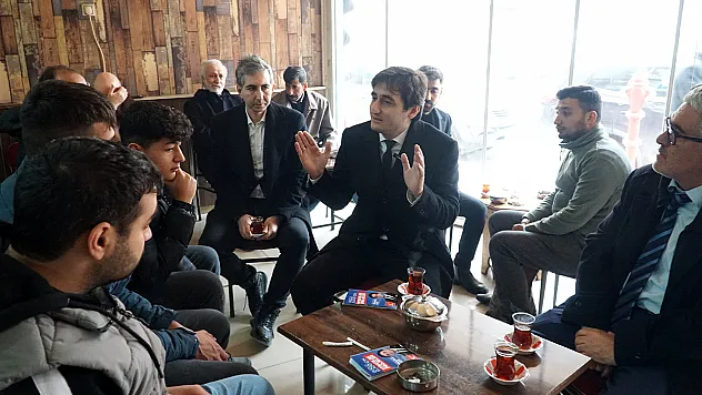 'Bu seçim partilerin değil adayların ve projelerin seçimi'