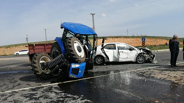 Diyarbakır'da feci kaza! 5 yaralı