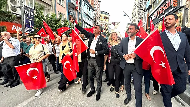 Elazığ'da 30 Ağustos Zafer Bayramı yürüyüşü