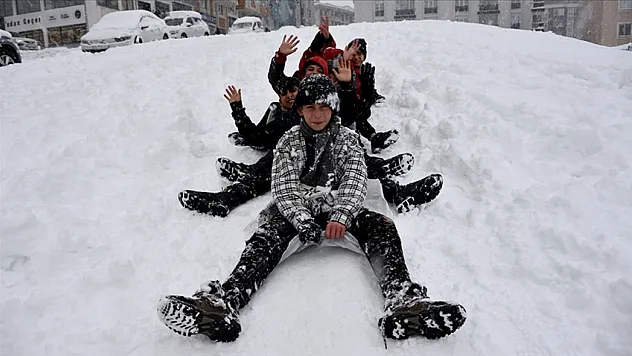 Elazığ'da eğitime bir gün ara verildi