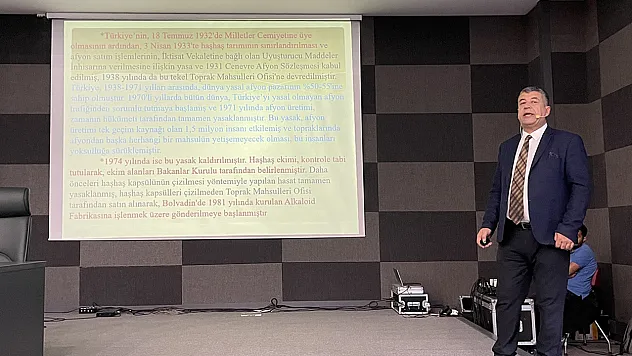 Elazığ'da 'Küresel Tehdit Uyuşturucu' konferansı