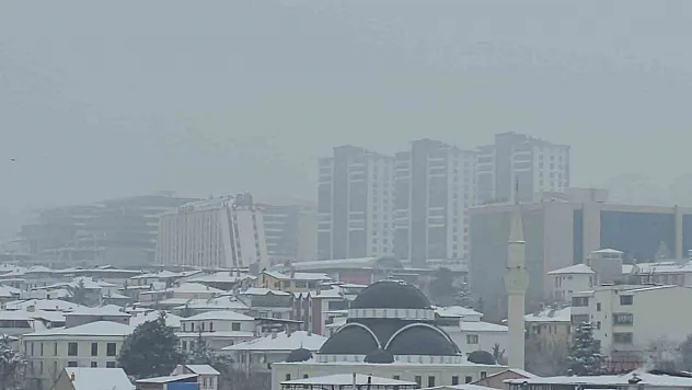 Yüksek kesimlerde sis etkili oluyor