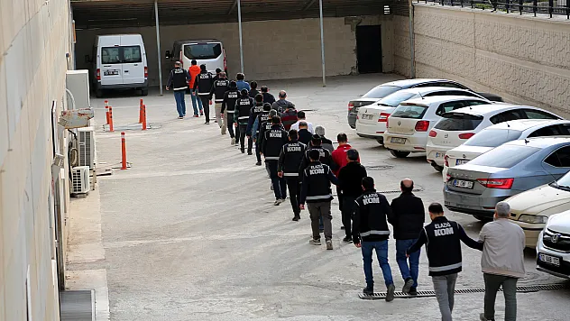 Elazığ merkezli 8 ilde 'Kıskaç' operasyonu