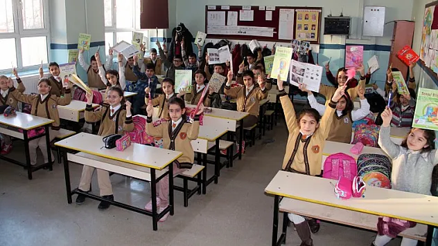 Sömestr tatili bitti okullar açıldı
