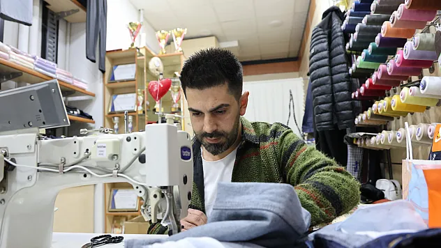 Gündüz terzi, akşam bilardo şampiyonu