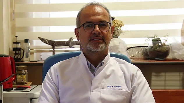 Karataş, behçet hastalığına dikkat çekti!