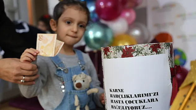 Karnelerini alan miniklerden anlamlı bağış