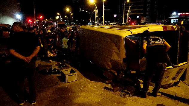 Malatya'da feci kaza: 1 ölü, 14 yaralı