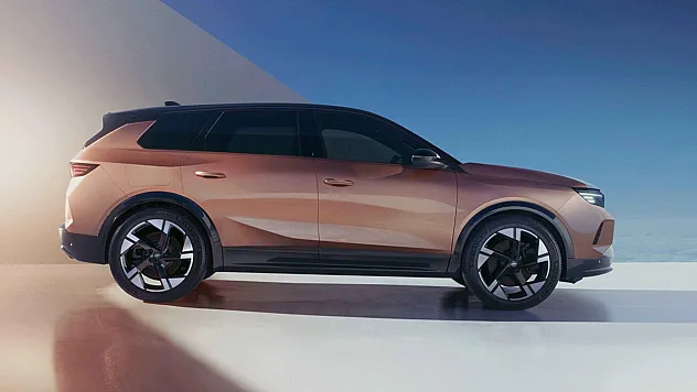 Opel yeni Grandland'i tanıttı