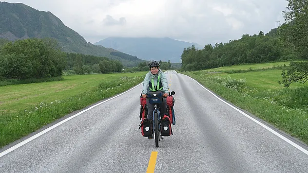 Pedal çevirerek Elazığ'a geldi
