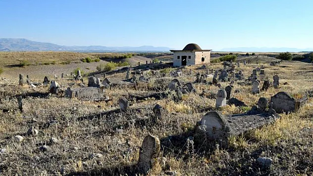 Sular çekilince gün yüzüne çıktılar
