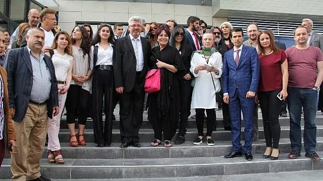 Yeşilçam'ın Efsane Aktörleri imza dağıttı