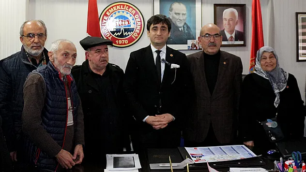 Başkan Adayı Abdullah Akın, emekliler derneklerini ziyaret etti