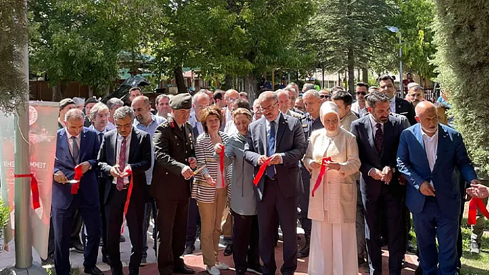 15 Temmuz konulu fotoğraf sergisi açıldı