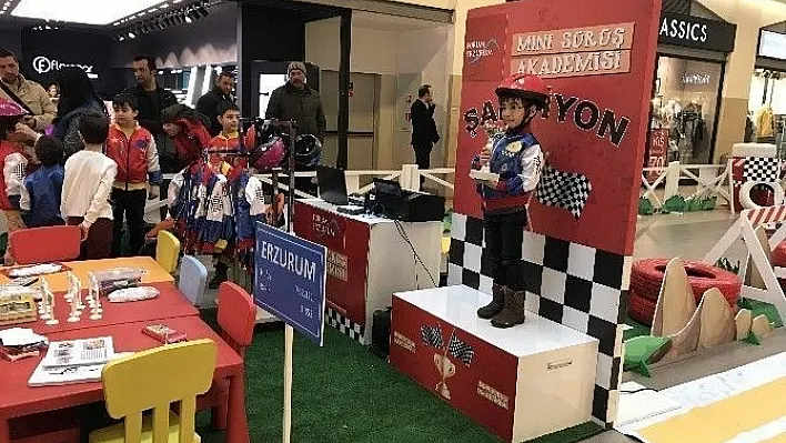 Forum Erzurum'da Mini Sürüş Akademisi tüm hızıyla sürüyor
