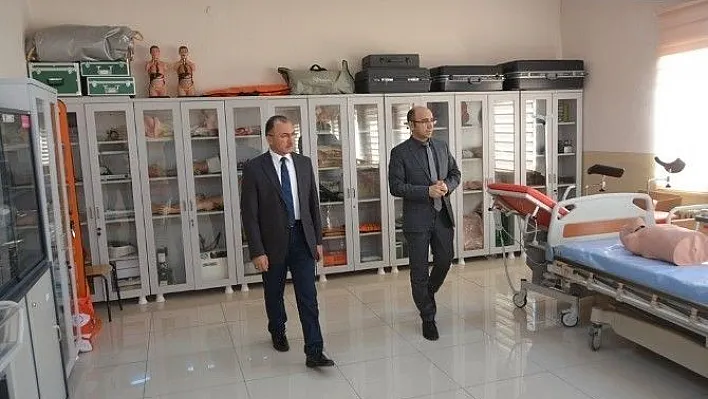 Başkan Köksoy Mesleki ve Teknik Anadolu Lisesi'ni ziyaret etti
