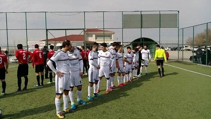 1.Amatör Küme Büyükler Ligi'nde liderler haftayı kayıpsız geçti

