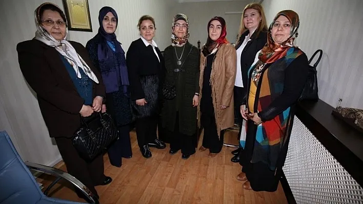 Bakan Soylu'nun eşi Hamdiye Soylu belediyenin sosyal ve kültürel çalışmalarını inceledi
