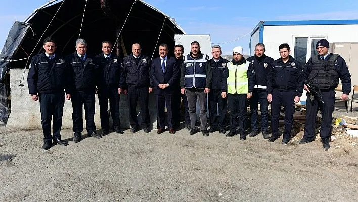 Başkan Gürkan'dan güvenlik güçlerine ziyaret
