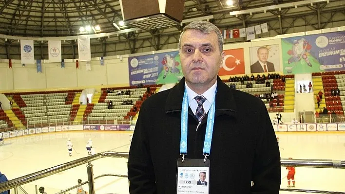 (Özel Haber) Türkiye Buz Hokeyi Federasyon Başkanı Bülent Akay, 42-0 yorumlarına tepki gösterdi
