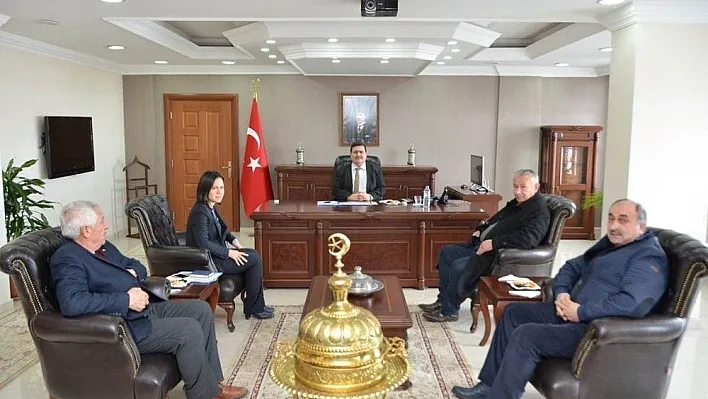 Vali Arslantaş, Refahiye ilçesinde incelemelerde bulundu
