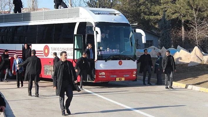 Cumhurbaşkanı Erdoğan Elazığ'dan ayrıldı