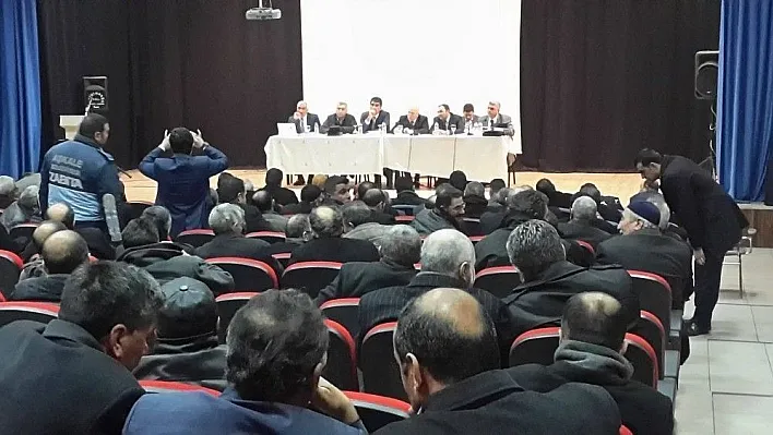 Aşkale'de muhtarlarla istişare toplantısı düzenlendi
