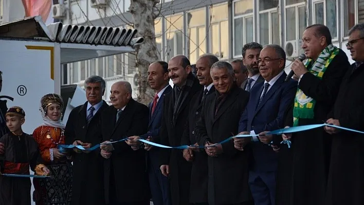 Cumhurbaşkanı Erdoğan üniversitede olan 16 bina tesis ve altyapı yatırımını hizmete açtı
