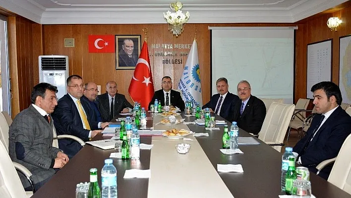 1. OSB Yönetim Kurulu Toplantısı Vali Toprak'ın başkanlığında yapıldı
