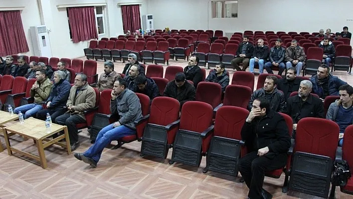 Kahta'da 'Bağdat Havzası' paneli düzenlendi
