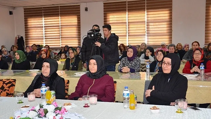 Ünlü gurme Ayşe Tüter, Malatyalı bayarlar ile mutfak sohbetinde bir araya geldi
