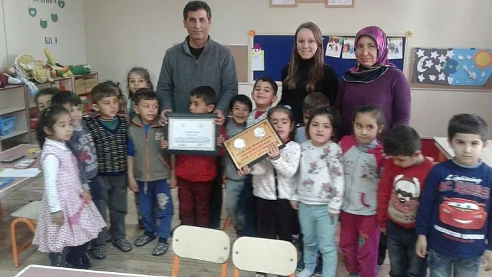 Malazgirt Anaokuluna beslenme dostu sertifikası verildi
