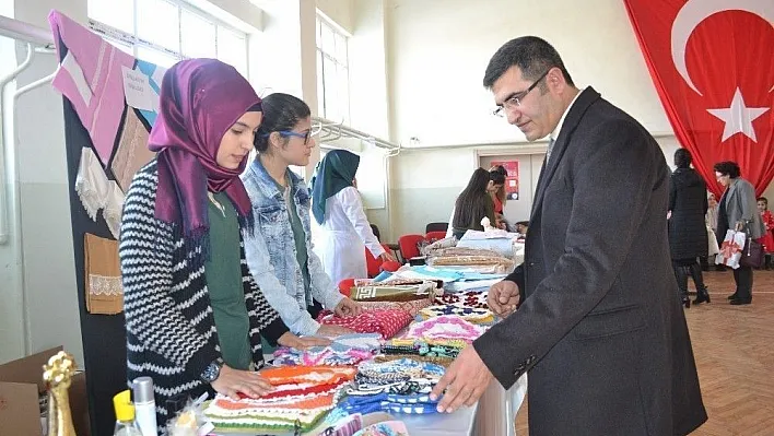 Erzurum'da 15 Temmuz şehit ve gazileri için kermes
