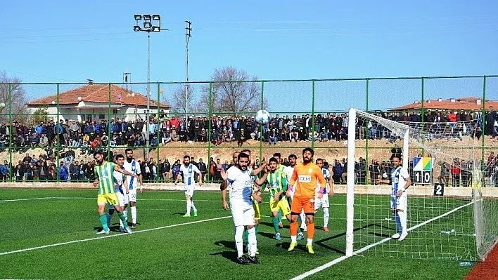 Yeşilyurt Belediyespor şampiyonluğa göz kırptı