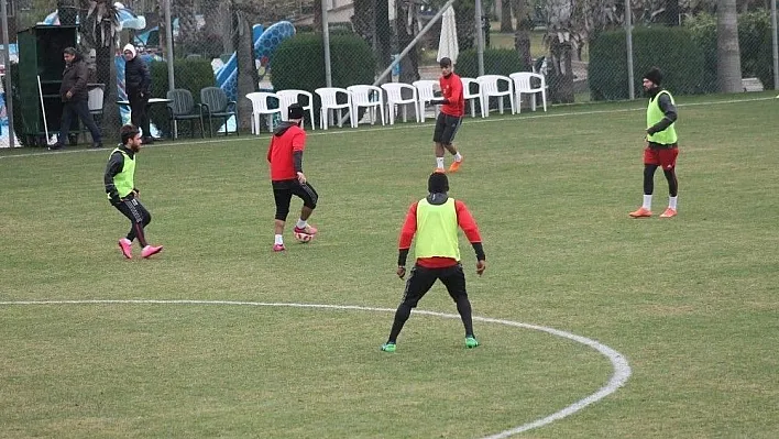 Evkur Yeni Malatyaspor, Şanlıurfa maçına Antalya'da hazırlanıyor
