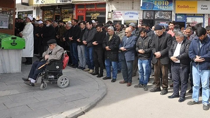 Antalya'da öldürülen kadın Kahramanmaraş'ta toprağa verildi
