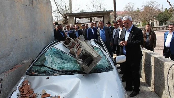 İstanbul Milletvekili Metiner deprem bölgesinde
