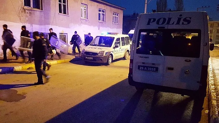 İki aile kavga etmesin diye 50'ye yakın polis sabaha kadar nöbet tuttu