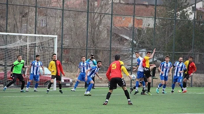 25 Mart Oltuspor, Lidere Ders Verdi
