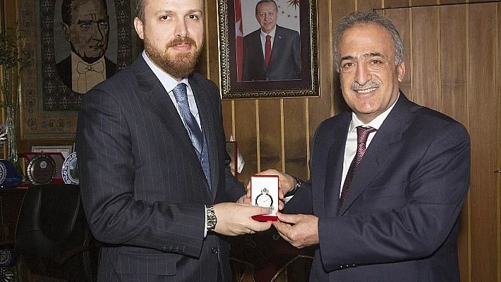 Bilal Erdoğan'dan Rektör Çomaklı'ya ziyaret
