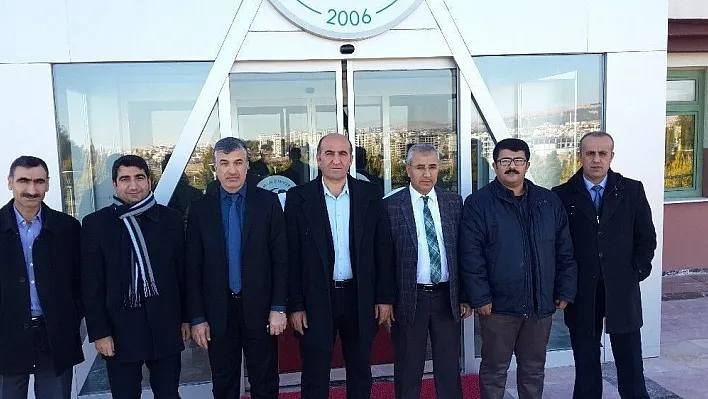 Üniversite çalışanların sorun ve çözüm önerileri konuşuldu
