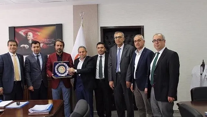 HAYAD'dan başarı plaketi
