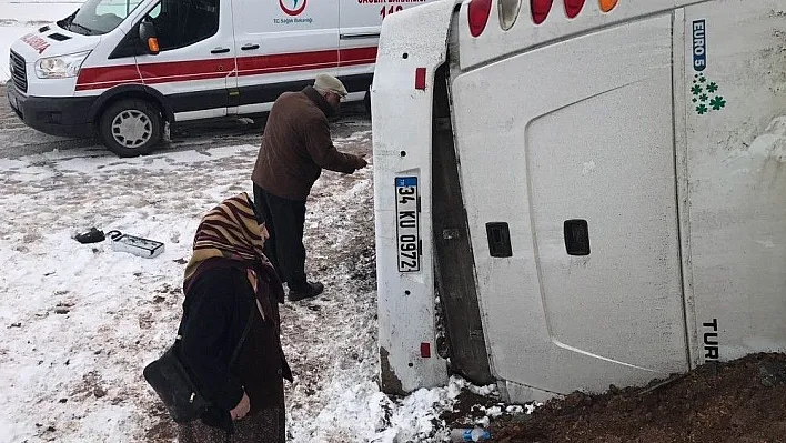 Cenaze dönüşü kaza: 2 ölü, 5 yaralı
