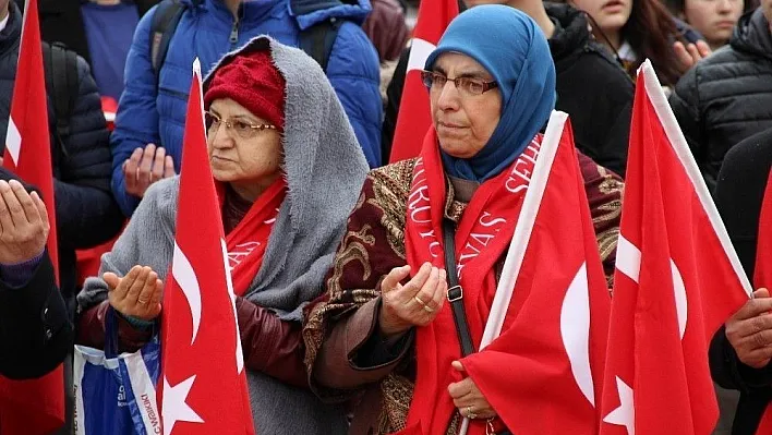 Sivas'ta 'Şehitlere Saygı Yürüyüşü' yapıldı
